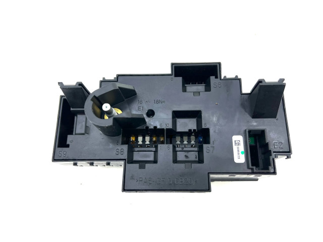   Pojistková skříňka A2229063202   Mercedes-Benz E W213 2017