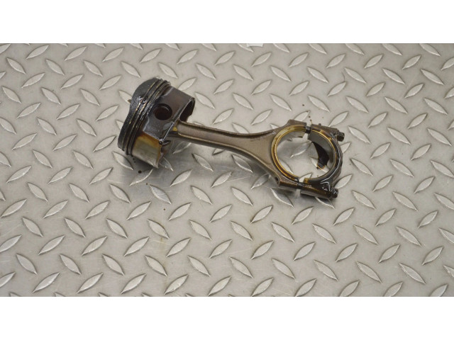 Поршень AUK 06EA Audi A6 S6 C6 4F