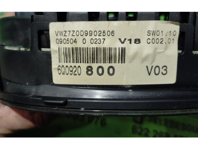 Přístrojová deska  Volkswagen Polo IV 9N3 2004 6Q0920800  