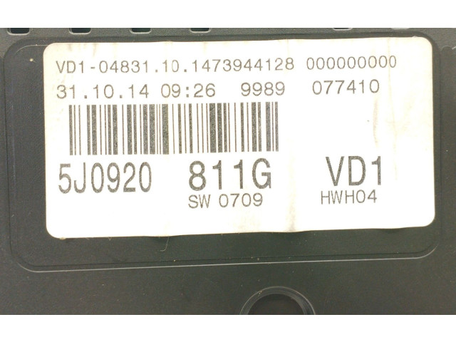 Спидометр (приборный щиток) 5J0920811G, 04831101473944128   Skoda Fabia Mk3 (NJ)   