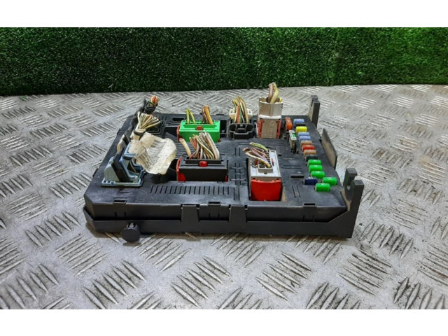 Блок предохранителей 9660105980 Citroen C4 I