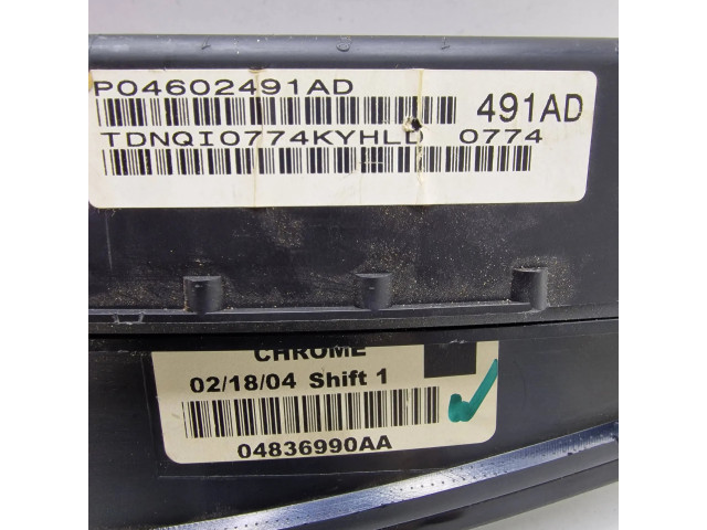 Панель приборов 04836990AA, P04602491AD   Chrysler 300 - 300C       