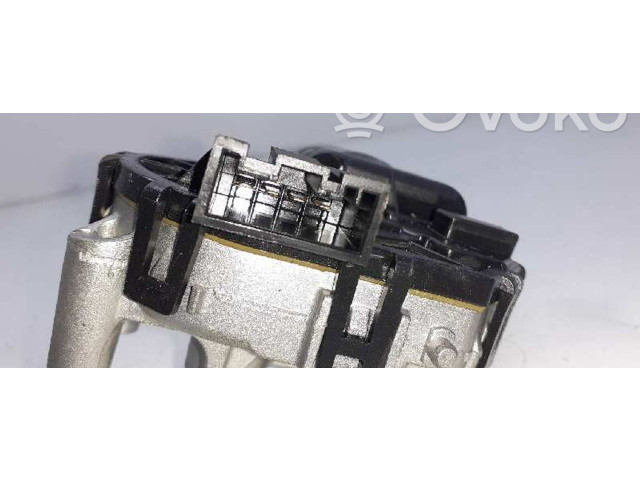 Двигатель стеклоочистителей  67636914577, 0390241712   BMW X3 E83 