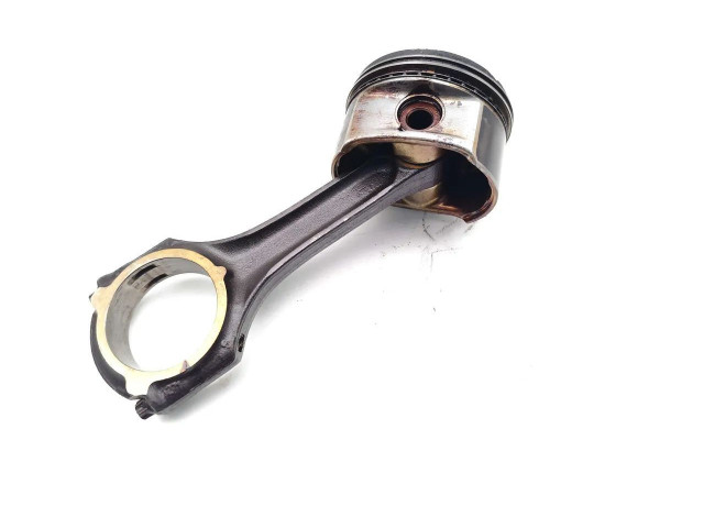 Píst HR12DE Nissan Micra HR12DE