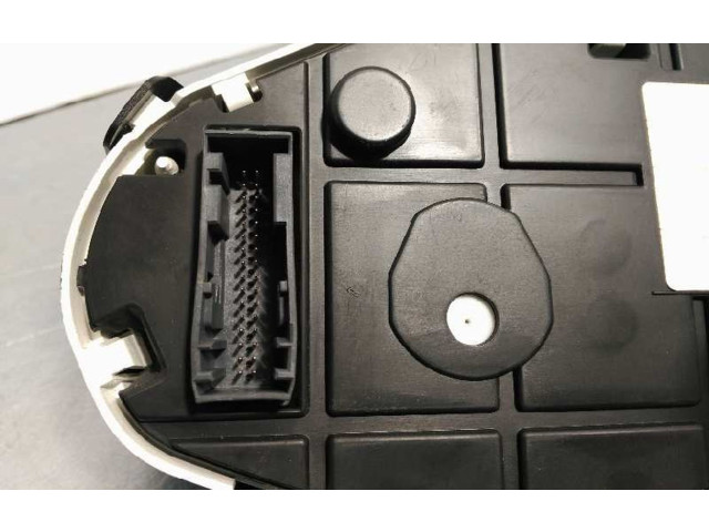 Přístrojová deska Ford Fiesta 2010 8A6F10894BC