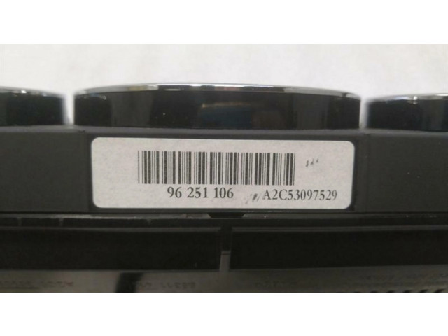 Přístrojová deska Mercedes-Benz CLS AMG C219 2005 A2195405111