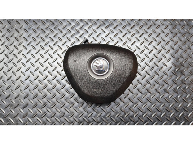 Подушка безопасности водителя 5E0880201A Skoda Octavia Mk3 (5E)