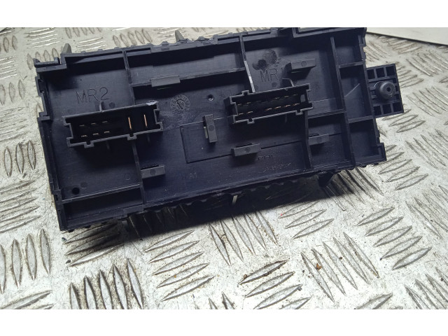 Pojistková skříňka A2469067100 Mercedes-Benz GLA W156 2019