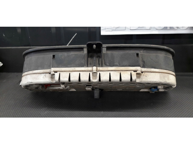 Панель приборов 7700302505 Renault Trafic I