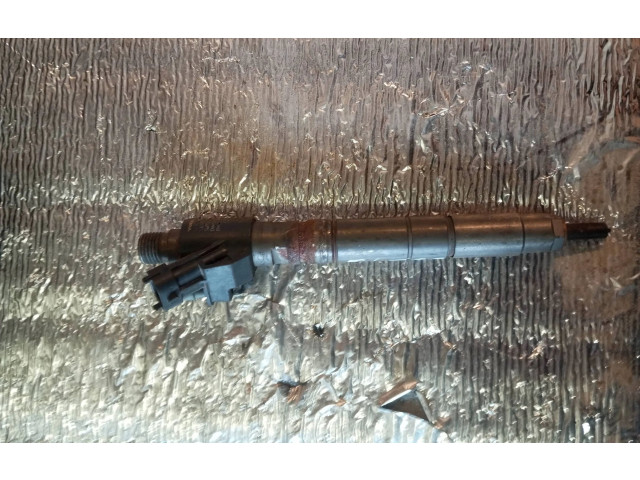 Форсунка 31303238 Volvo V70