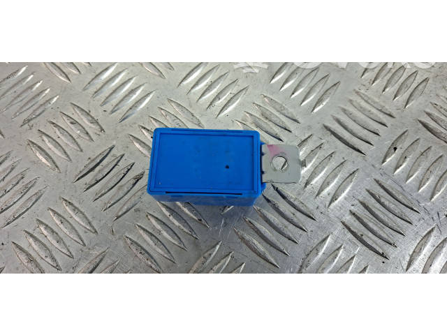 Блок управления 957102E000   KIA Sorento