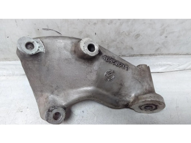 Кронштейн крепления коробки передач