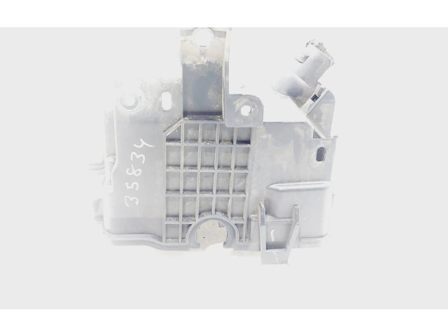 Блок предохранителей 4529754   Peugeot 2008 I    