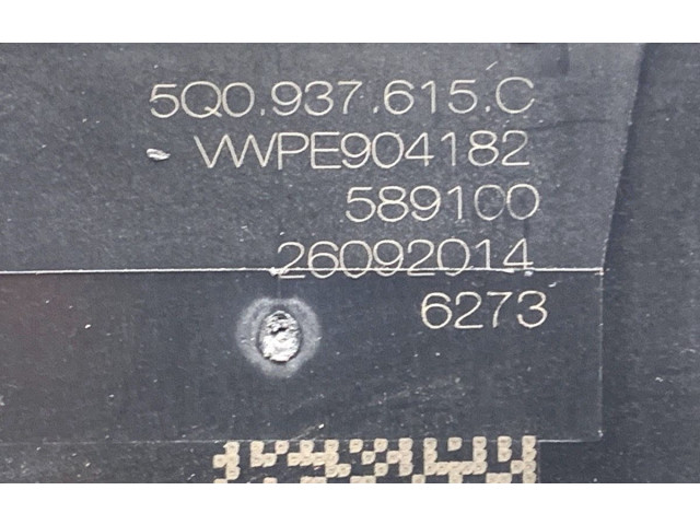 Ящик предохранителей (комплект) 5Q0937615C   Volkswagen Golf VII   