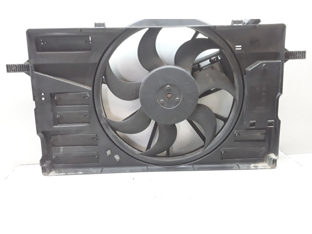 Вентилятор радиатора     0130307001, 30741630    Volvo V50 2.4