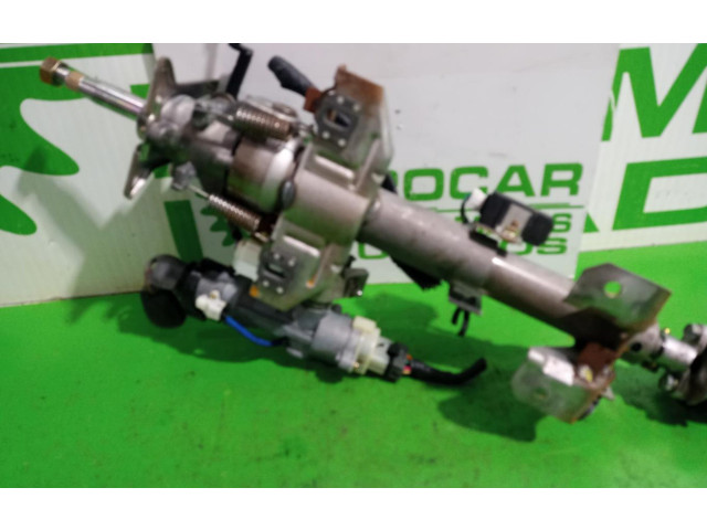 Руль KIA Sorento  2002 - 2009 года Y023E100      