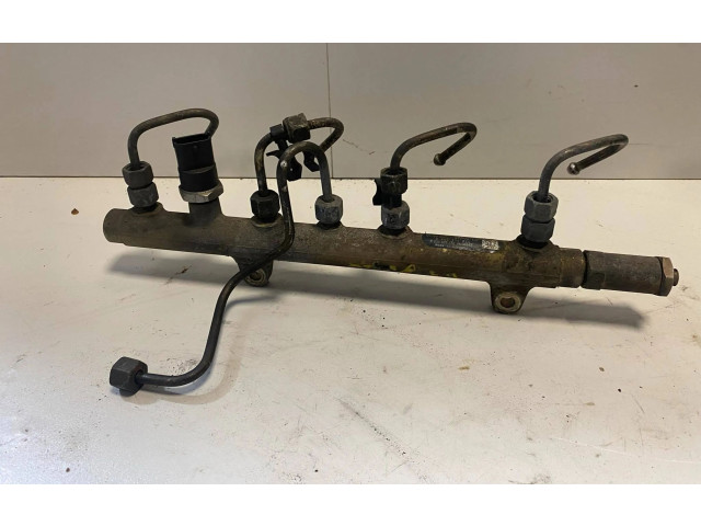 Топливная рампа 8200347176, 076970L4   Volvo S40, V40  