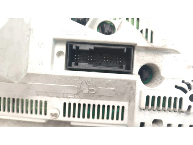 Přístrojová deska Mercedes-Benz Vaneo W414 2004 A4144461221