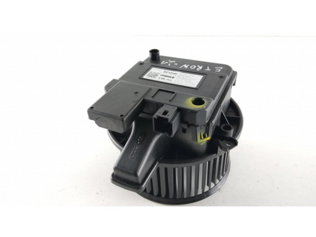 Вентилятор печки    4M1820021C   Audi e-tron