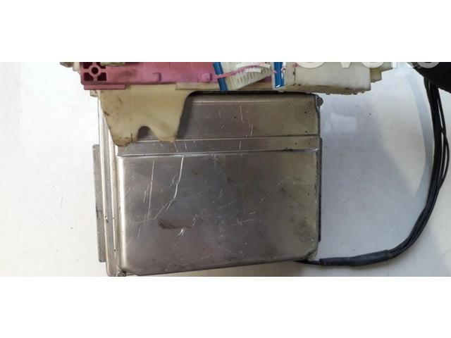 Блок управления двигателя 0281001776, 09470429B   Volvo S70  V70  V70 XC