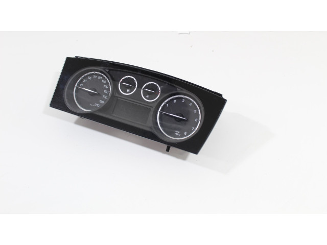 Панель приборов    Lancia Ypsilon       