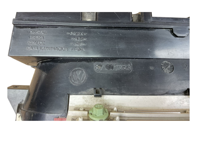 Панель приборов 87001323, 88311235 Volkswagen Golf III