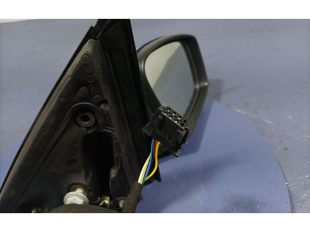 Зеркало электрическое        Skoda Fabia Mk3 (NJ)  2015 - 2021 года   