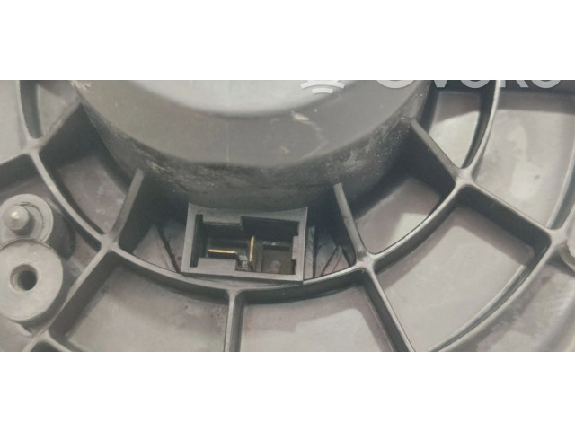 Вентилятор печки 27200BN005 Nissan Almera Tino