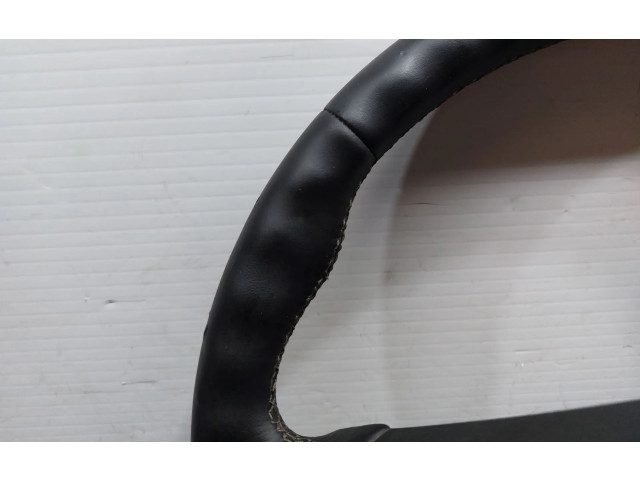 Volant Hyundai i30 2014   