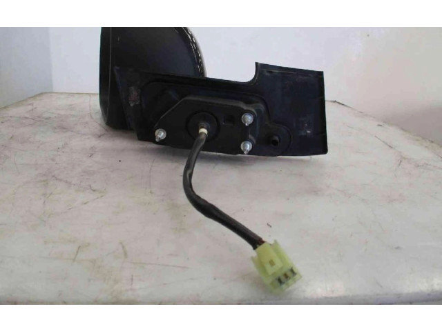 Зеркало электрическое        Suzuki Splash   -  года   