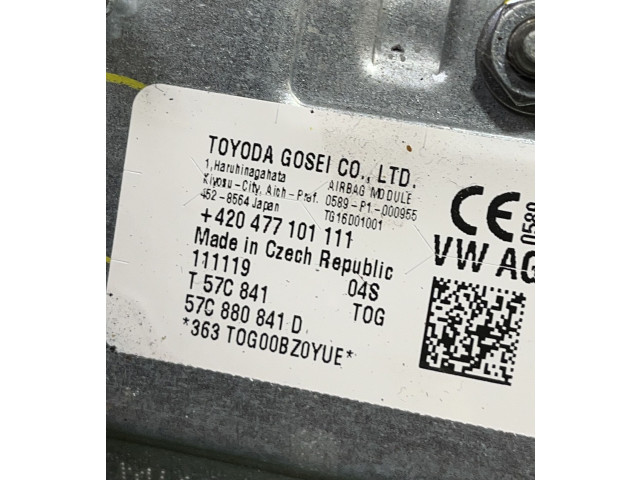 Подушка безопасности для колен 57C880841D Skoda Karoq