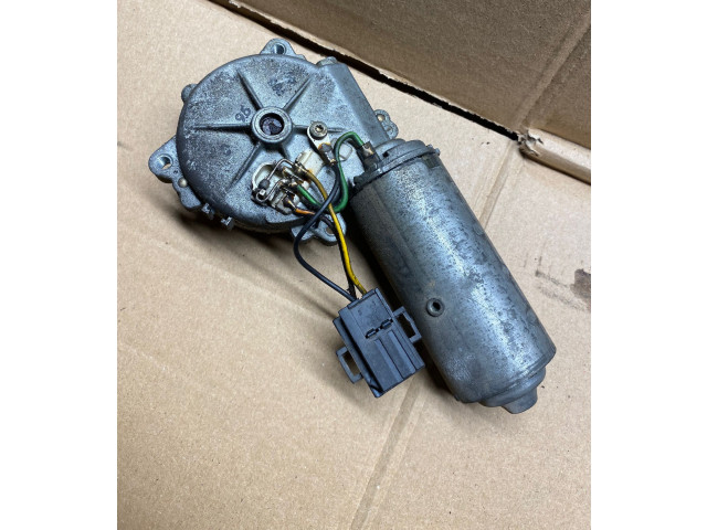 Моторчик заднего дворника 0390201407    Volvo S70  V70  V70 XC