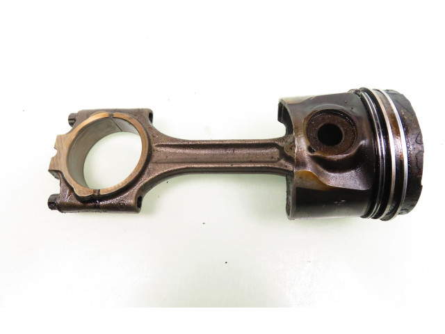  Поршень с шатуном D 5244 T2   Volvo S60  