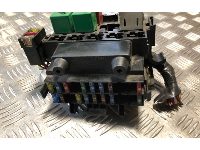 Блок предохранителей 94FG14A073AA, 94FG14A074AB Ford Fiesta