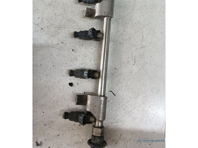 Топливная рампа 81250367 KIA Ceed