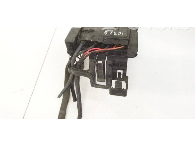 Блок предохранителей 6R0937550A, 6R0937550A Skoda Fabia Mk2 (5J)