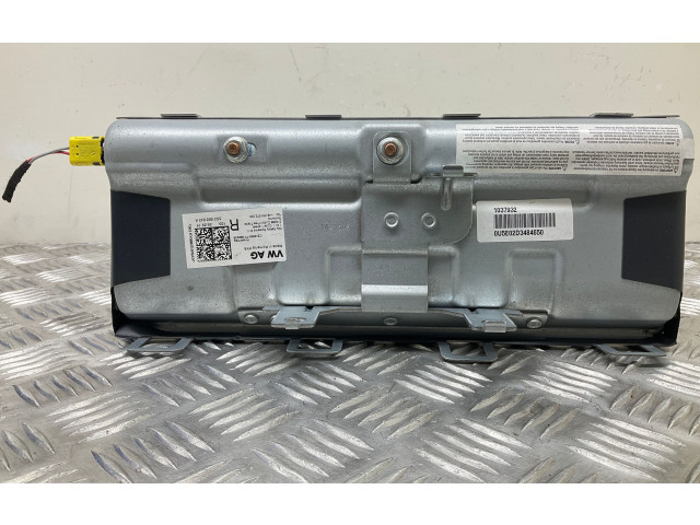 Подушка безопасности для колен 5G2880842A Skoda Octavia Mk3 (5E)