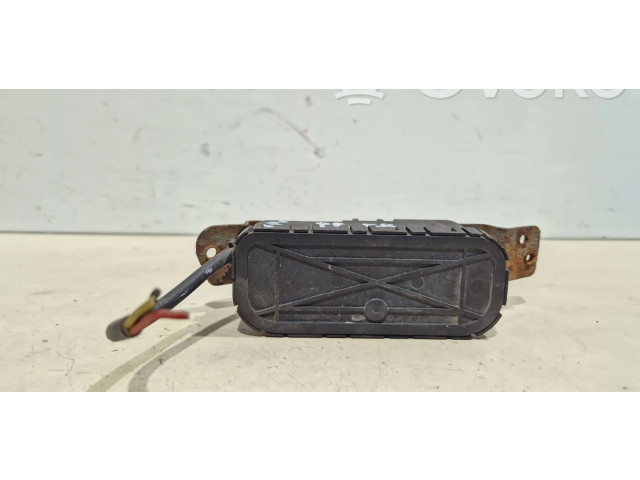 Моторчик стеклоочистителя 0390206211    Volvo S80