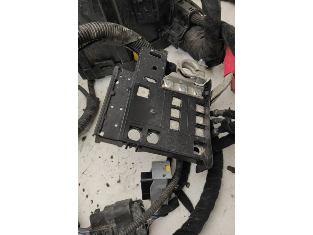 Блок предохранителей    Jeep Renegade    