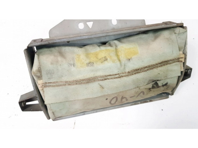 Подушка безопасности пассажира 30812728 Volvo S40, V40