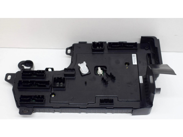 Блок комфорта 107867332L Tesla Model 3