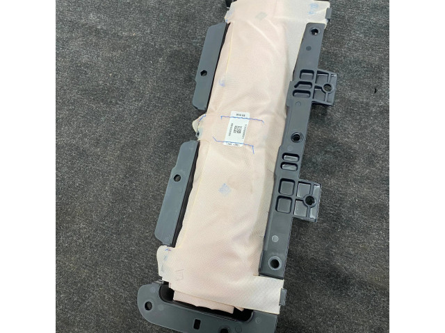 Подушка безопасности для колен A16686001023   Mercedes-Benz GLE (W166 - C292)