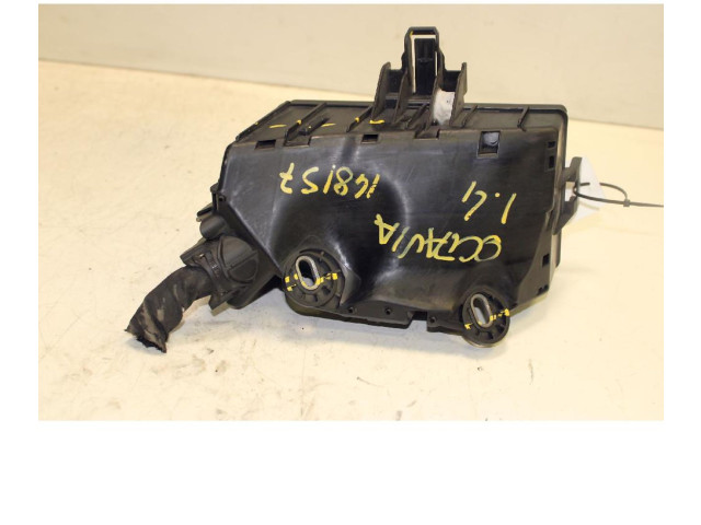 Блок предохранителей 5Q0907361D Skoda Octavia Mk3 (5E)