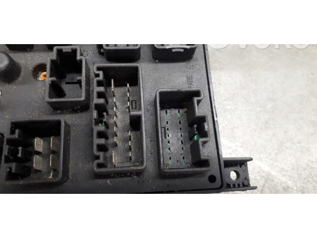 Блок предохранителей 518826003 Volvo XC90