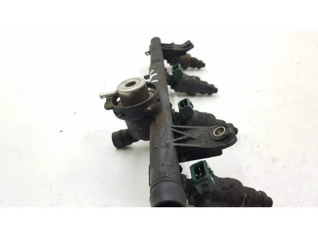 Vstřikovač 7700273702 Renault Kangoo I pro benzínový motor 1.4