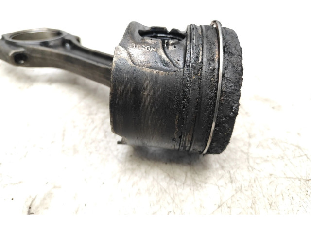 Поршень с шатуном B37D15 N053E BMW 1 F20 F21 для дизельного двигателя 1.5