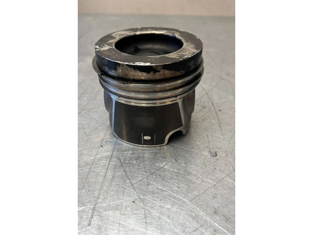 Píst 40353620 Volkswagen Tiguan