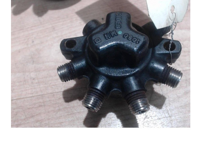 Топливная рампа    Citroen DS3   для двигателя DV4TED4(9HR)