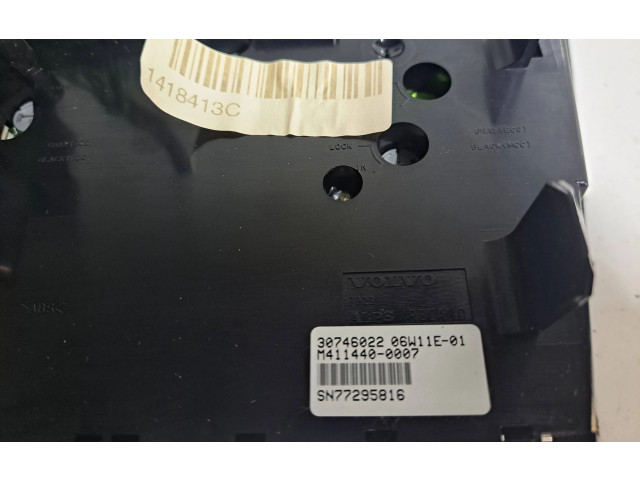Блок управления климат-контролем 30746022, M4114400007   Volvo V70