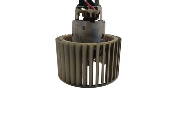 Вентилятор печки       Audi A6 S6 C4 4A